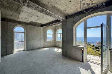 2-к квартира, 120 м², 3/5 эт.