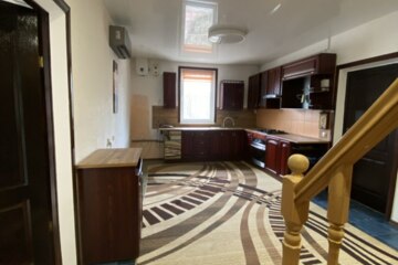 Дом, 140 м², 2 эт.